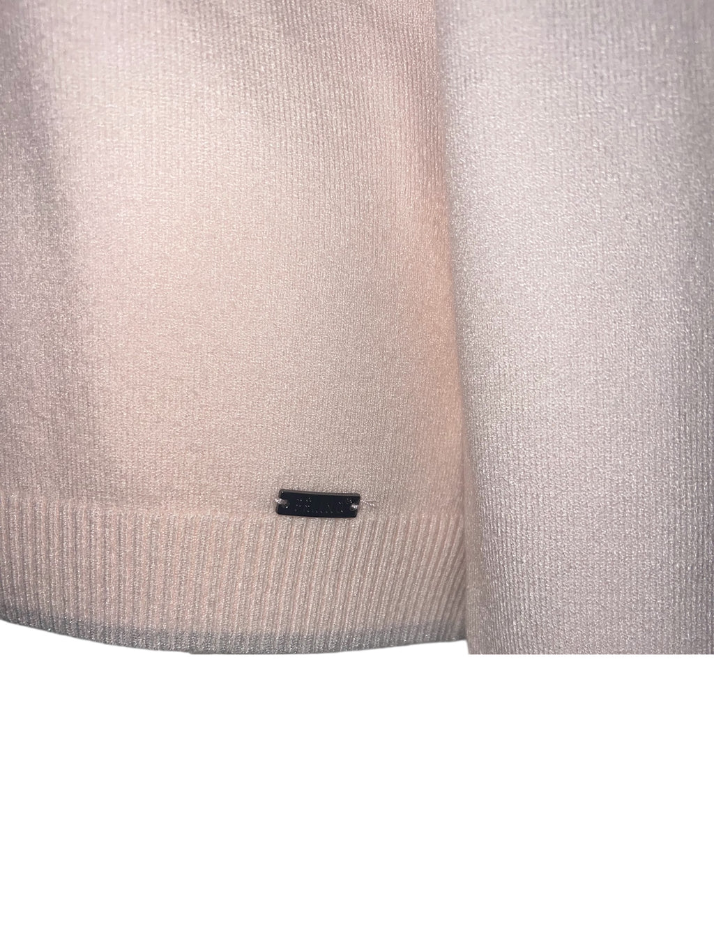 PULL V LOGO CHAT