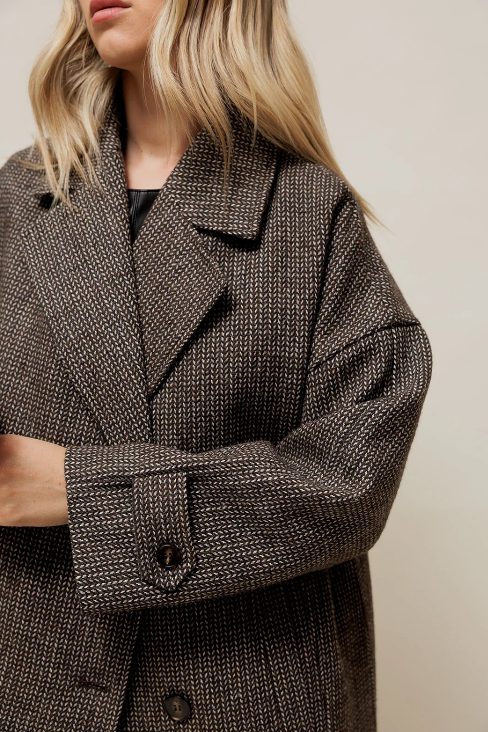 NORALY - Manteau Long Oversize en Chevron Gris à Double Boutonnage