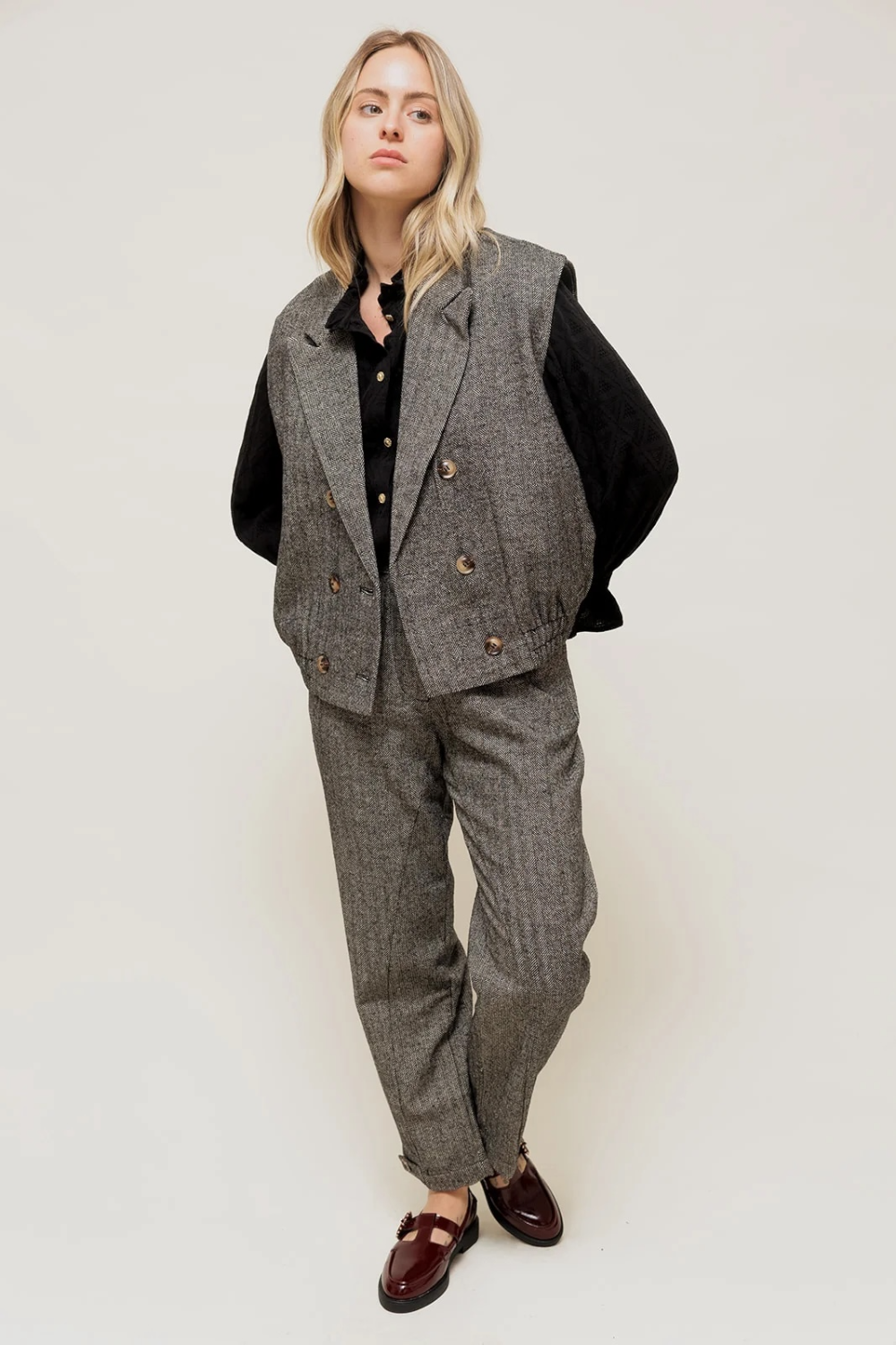 EVANIA - Pantalon Droit Motif Chevron