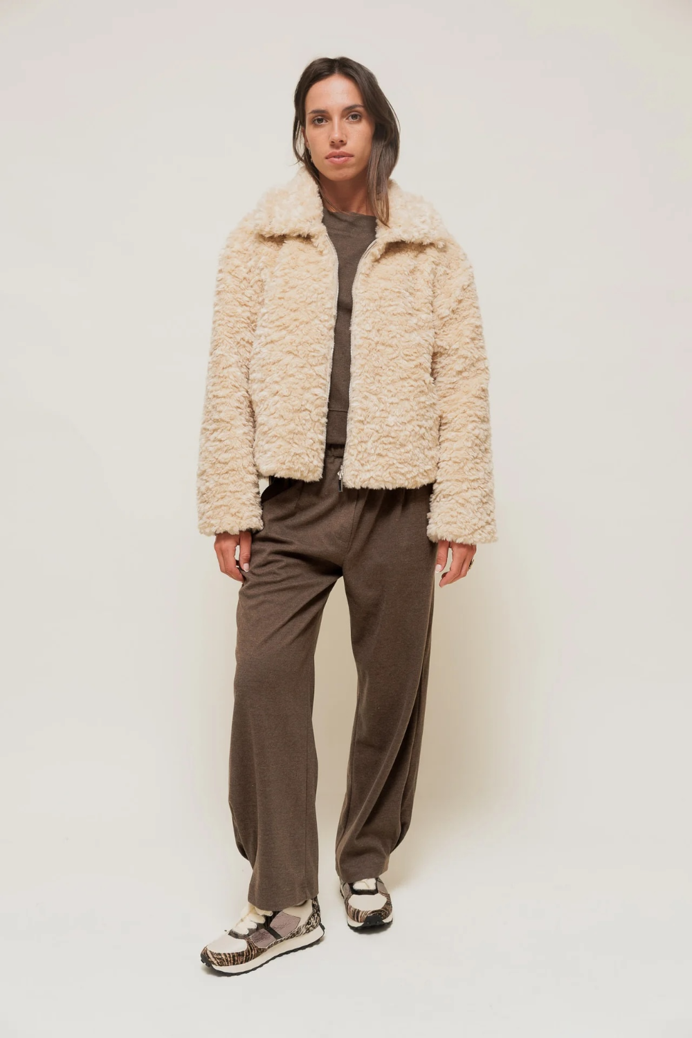 FÉLISSE - Manteau Court en Maille Bouclette